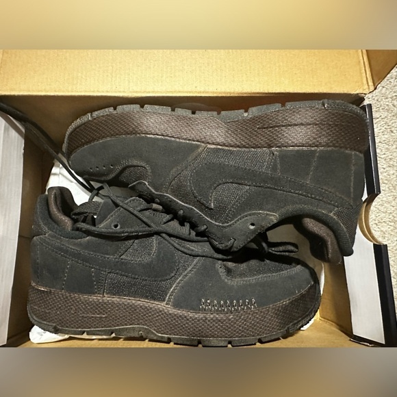 Nike Air Force 1 Wild Hiking Sneaker - Picture 7 of 11